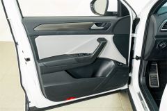 Volkswagen T-Roc 300TSI Edition - photo 16