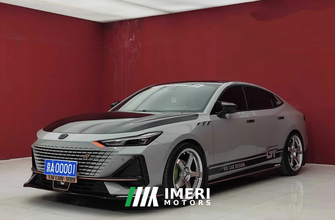 Changan UNI-V 1.5T 500Bar Luxury Sport Edition - автомобиль из Китая