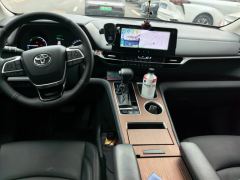 Toyota Sienna Dual-Engine 2.5L RWD Comfort Edition - ფოტო 16