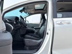 Toyota Sienna Dual-Engine 2.5L RWD Comfort Edition - ფოტო 7