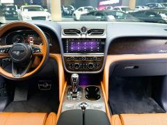 Bentley Bentayga 4.0T V8 Long Wheelbase Elegance Edition - photo 13