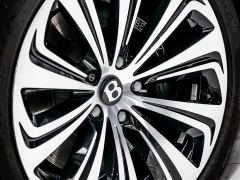 Bentley Bentayga 4.0T V8 Long Wheelbase Elegance Edition - photo 8
