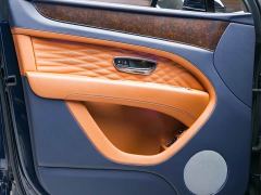 Bentley Bentayga 4.0T V8 Long Wheelbase Elegance Edition - photo 9