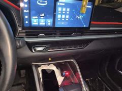 Geely Emgrand 4 Million Commemorative Edition 1.5L CVT Excellence - photo 14