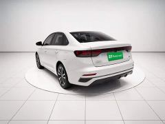 Geely Emgrand 4 Million Commemorative Edition 1.5L CVT Excellence - photo 4