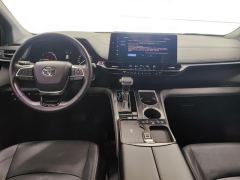 Toyota Sienna Dual-Engine 2.5L Prestige Edition - ფოტო 16