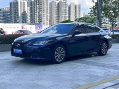 Lexus ES 200 Excellence Edition - фото 1