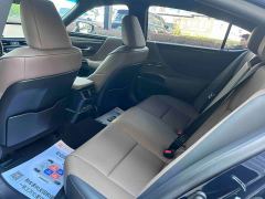 Lexus ES 200 Excellence Edition - фото 6