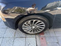 Buick Lacrosse Junyue 28T Platinum Edition - ფოტო 2