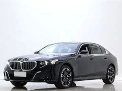 BMW 5 Series Facelift 525Li Luxury Package - ფოტო 1