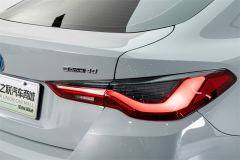 BMW i4 eDrive40 - ფოტო 8