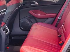 FAW Hongqi H5 2.0T Auto Qixiang Edition - ფოტო 18