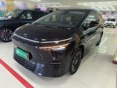 XPeng X9 Pure Electric 740 Extended Range Max - ფოტო 1