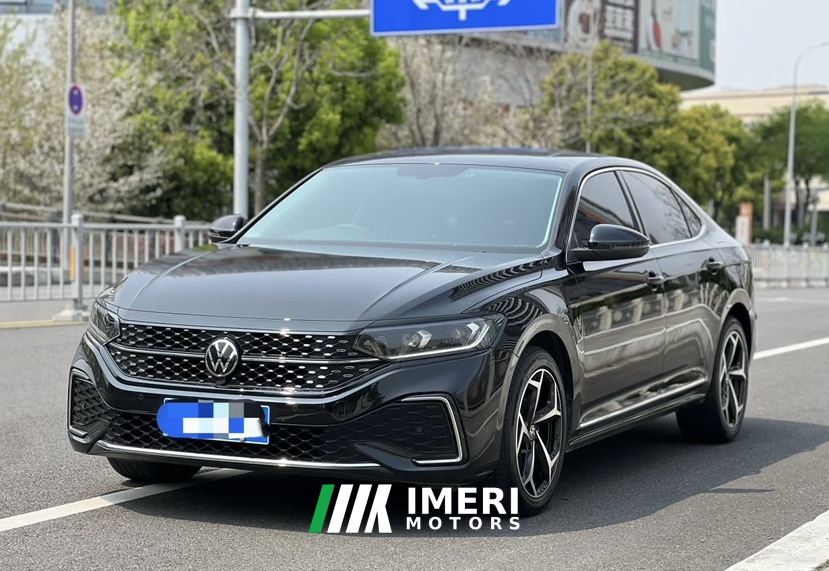 Volkswagen Passat 330TSI Prestige Edition - ავტომობილი ჩინეთიდან