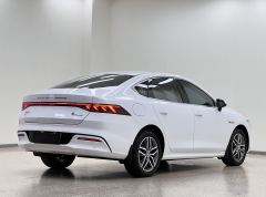 BYD Qin PLUS EV Honor Edition 510km Leading Edition - фото 4