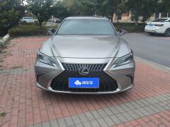 Lexus ES 300h Premium Edition - ფოტო 3