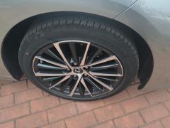 Lexus ES 300h Premium Edition - ფოტო 6