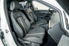 Volkswagen Golf 280TSI R-Line 50 Edition - ფოტო 19