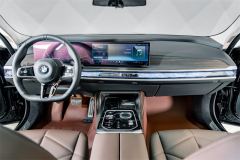 BMW 7 Series Facelift 735Li M Sport Package - ფოტო 10