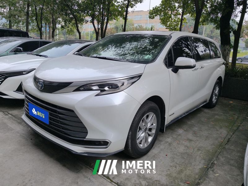 Toyota Sienna 2.5L Hybrid Prestige Edition - car from China