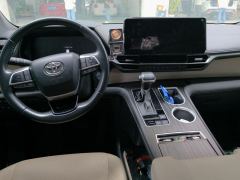 Toyota Sienna 2.5L Hybrid Prestige Edition - photo 16