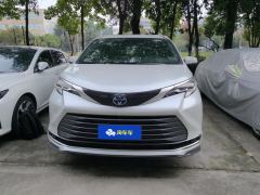 Toyota Sienna 2.5L Hybrid Prestige Edition - photo 3