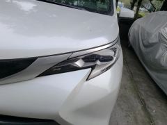 Toyota Sienna 2.5L Hybrid Prestige Edition - photo 4
