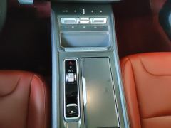 Lincoln Z 2.0T Premier - ფოტო 19
