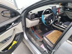 BYD Qin PLUS DM-i Champion Edition 1.5L 55km Leading Edition - ფოტო 17