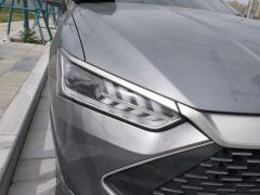 BYD Qin PLUS DM-i Champion Edition 1.5L 55km Leading Edition - ფოტო 7