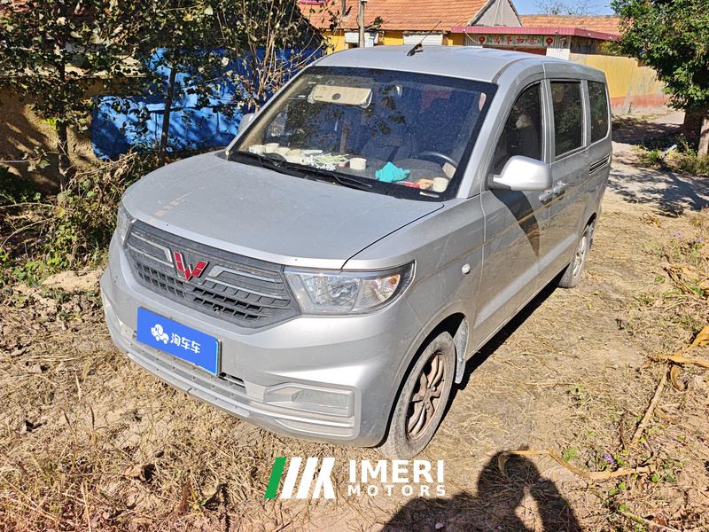 Wuling Hongguang V 1.5L Enjoyable Electric Assist Version 7-seater - автомобиль из Китая
