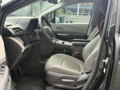 Toyota Gravia Hybrid 2.5L Comfort Edition - фото 4