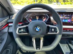 BMW 5 Series 530Li Luxury M Sport Package - ფოტო 13