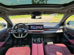 BMW 5 Series 530Li Luxury M Sport Package - ფოტო 8