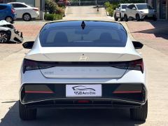 Hyundai Elantra 1.5L CVT Prestige Edition - photo 4