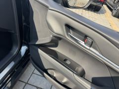 Toyota Camry Dual-Engine 2.0HGVP Luxury Edition - фото 17