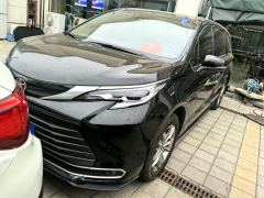 Toyota Sienna Dual-Engine 2.5L 4WD Prestige Edition - ფოტო 1