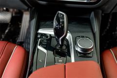 BMW 5 Series Facelift 530Li Premier M Sport Package - ფოტო 14