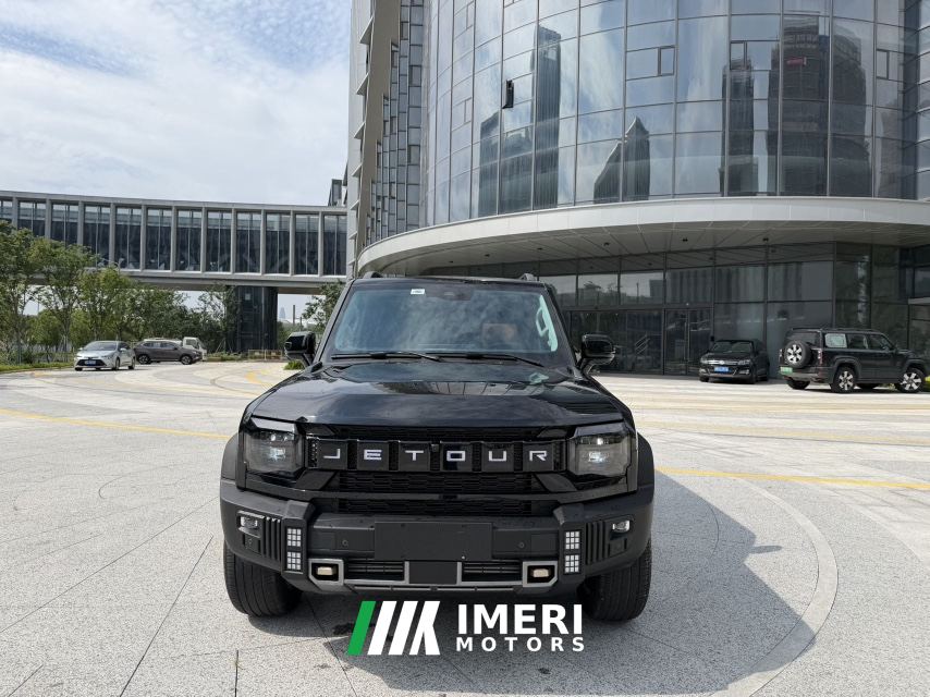 Jetour Traveller PLUS 2.0T AWD 7 - car from China