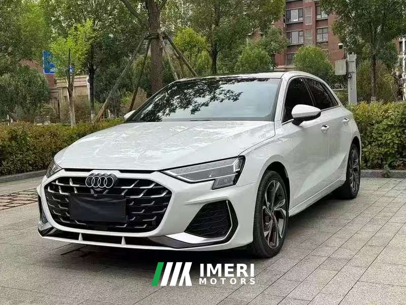 Audi A3 Sportback 35 TFSI Flying Spur Exclusive Edition - car from China
