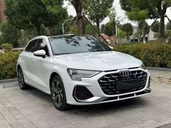 Audi A3 Sportback 35 TFSI Flying Spur Exclusive Edition - photo 3