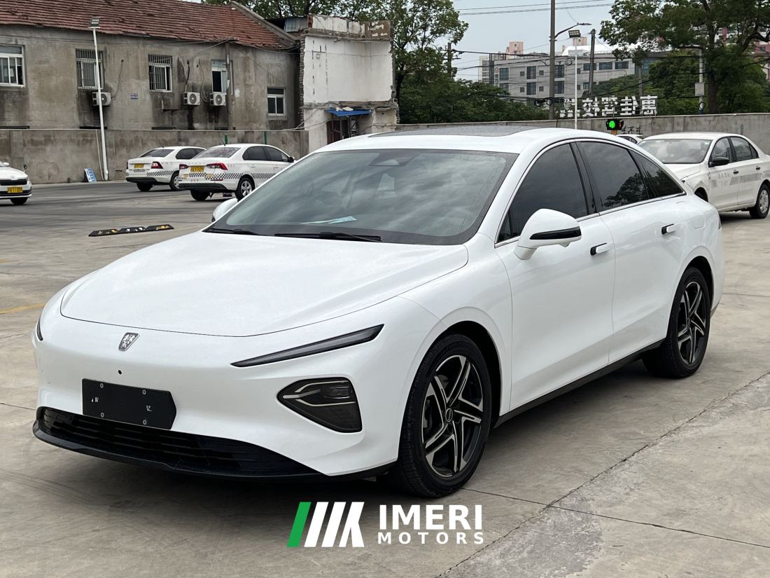 Roewe D7 Plug-in Hybrid 1.5L 125km Honor Edition - автомобиль из Китая