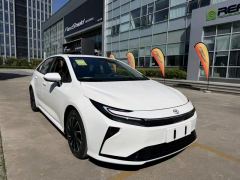 Toyota Corolla Dual-Engine 1.8L Flagship Edition - ფოტო 3