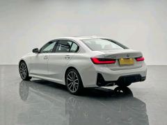 BMW 3 Series 325Li M Sport Package - ფოტო 18