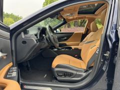 Lexus ES 200 Excellence Edition - ფოტო 6