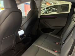 Tesla Model Y Rear-Wheel Drive - ფოტო 10