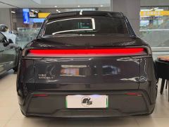 Tesla Model Y Rear-Wheel Drive - ფოტო 5