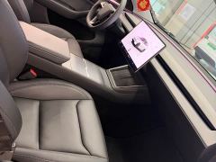 Tesla Model Y Rear-Wheel Drive - ფოტო 9