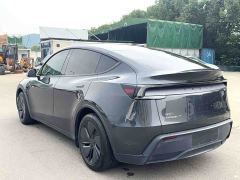 Tesla Model Y Rear-Wheel Drive - photo 8