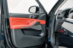 BMW X5 xDrive30Li Deluxe VersionM - ფოტო 18